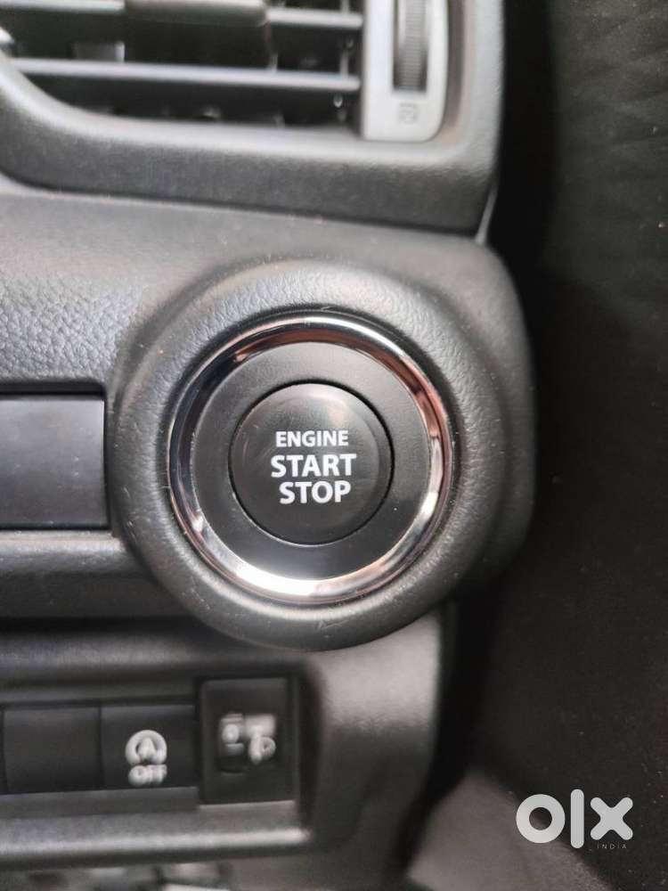 Maruti Suzuki Swift, 2025, Petrol