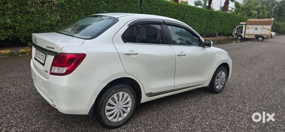 Maruti Suzuki Swift Dzire 1.3 Vxi, 2018, Cng & Hybrids