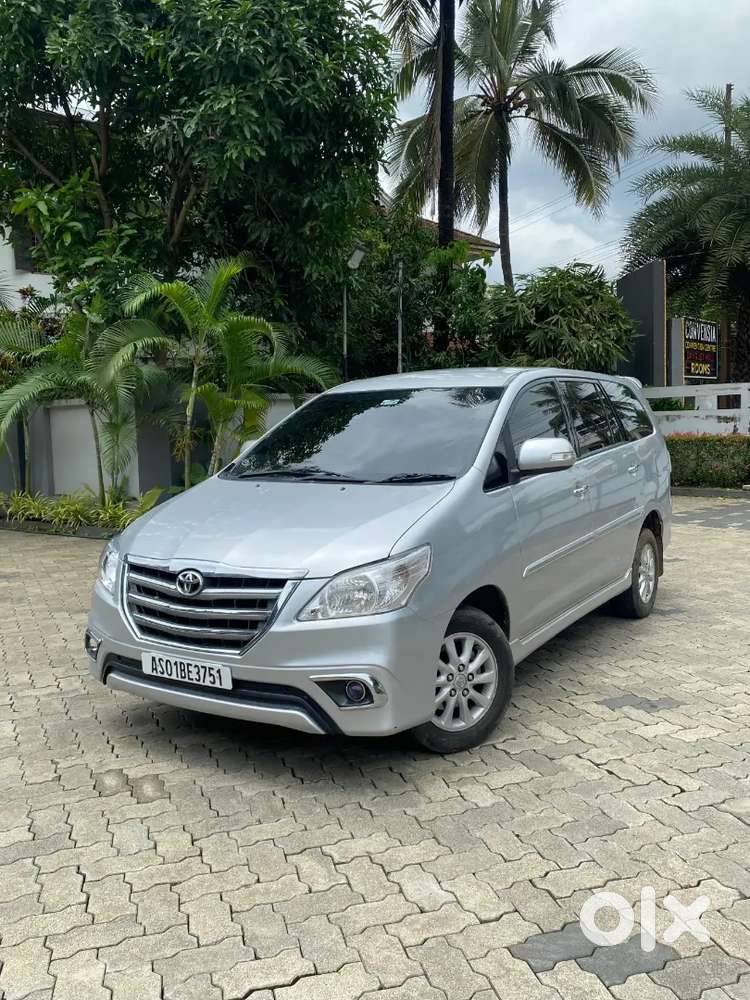 Toyota Innova 2013