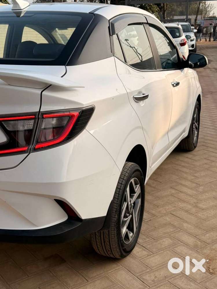 Hyundai Aura 1.2 Sx Cng, 2023, Petrol