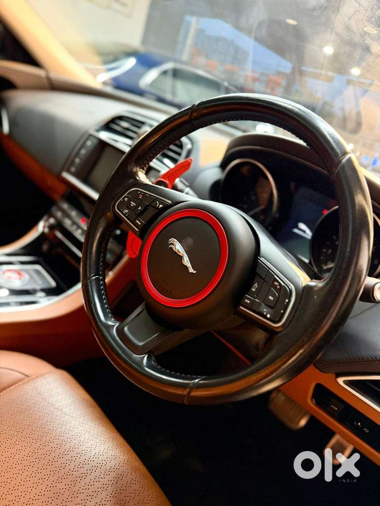 Jaguar Xe Portfolio, 2018, Petrol