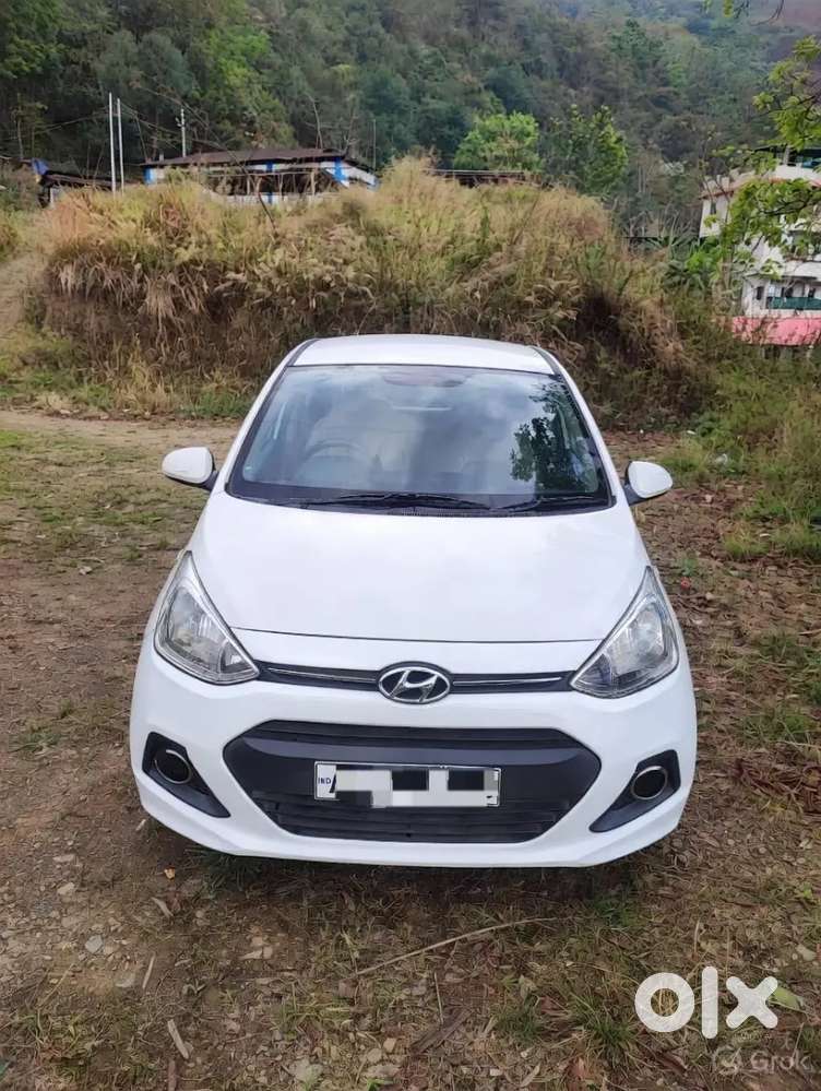 Hyundai Grand I10 2017 Petrol 42000 Km Driven