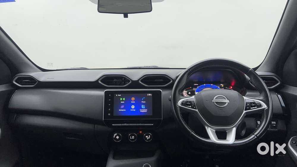 Nissan Magnite 1.0 Xv Premium, 2023, Petrol