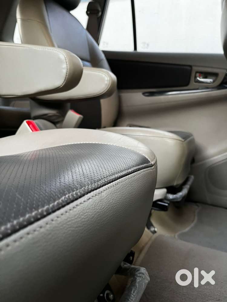 Toyota Innova Diesel 2014