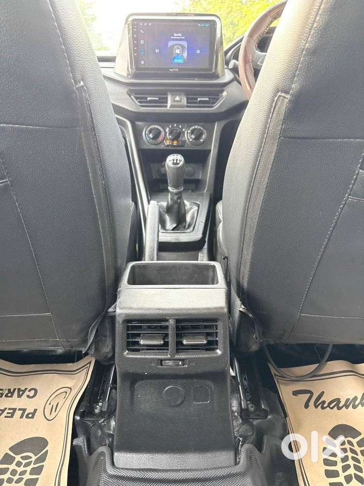 Maruti Suzuki Brezza 1.5 Lxi Cng, 2024, Petrol