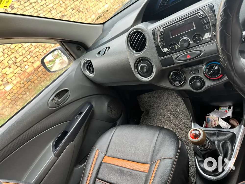 Toyota Etios Liva 2016