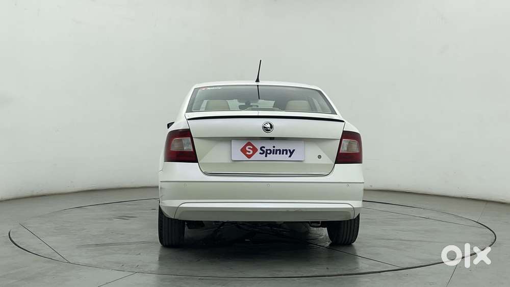 Skoda Rapid 1.6 Mpi At Style, 2017, Petrol