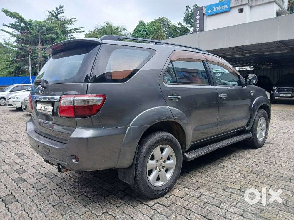 Toyota Fortuner 3.0 4x4 Manual, 2010, Diesel