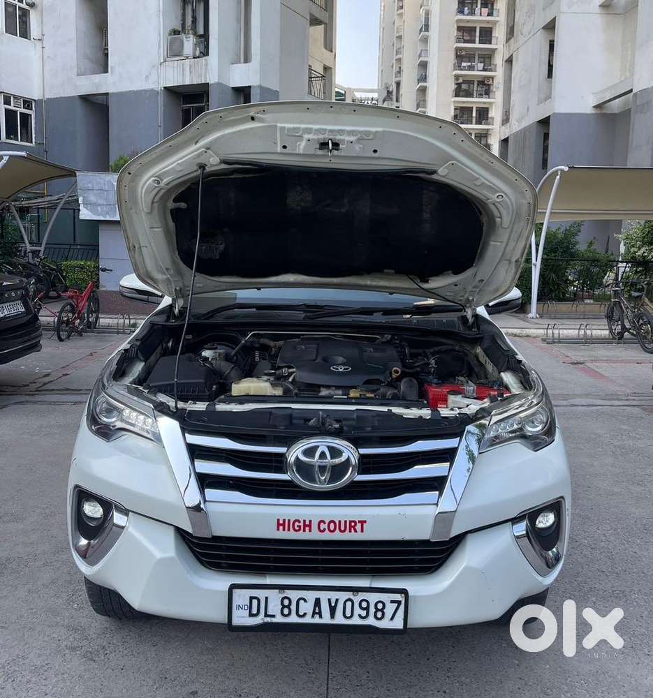 Toyota Fortuner 2018 Diesel 175000 Km Driven
