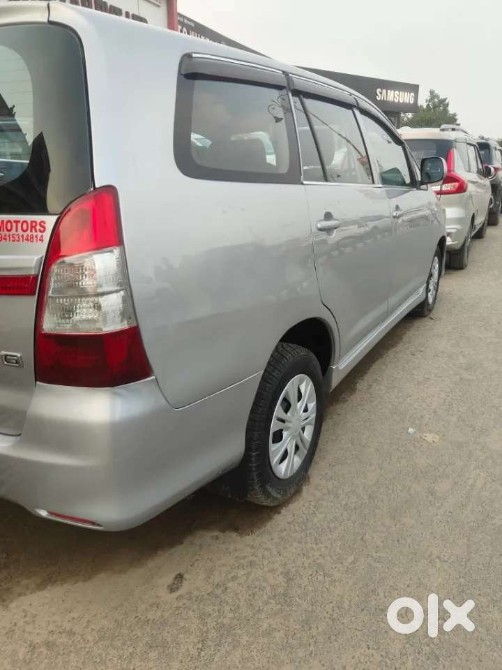 Toyota Innova 2.5 Gx (diesel) 7 Seater Bs Iv, 2015, Diesel