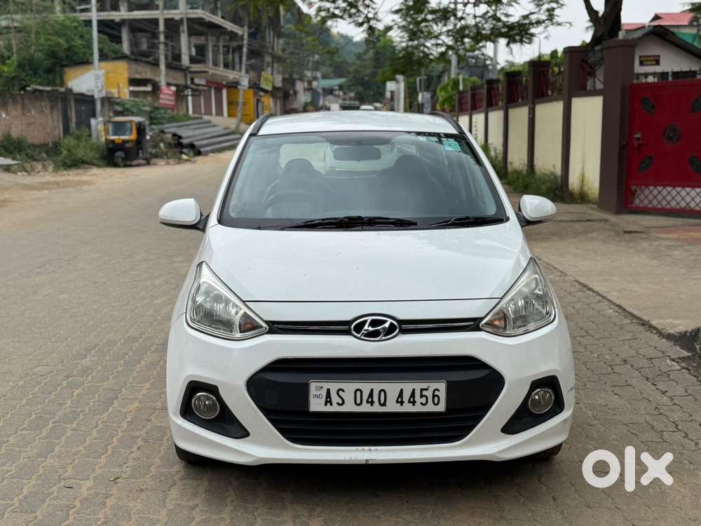 Hyundai Grand I10 Sportz, 2016, Petrol