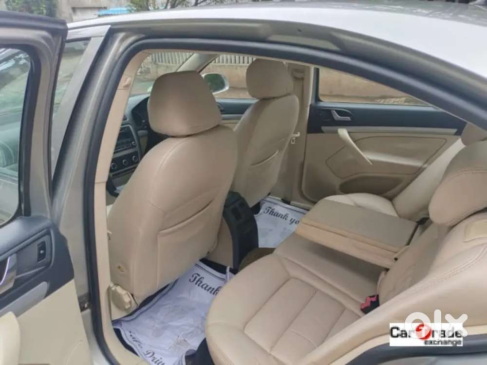 Skoda Laura 1.9 Elegance 2013