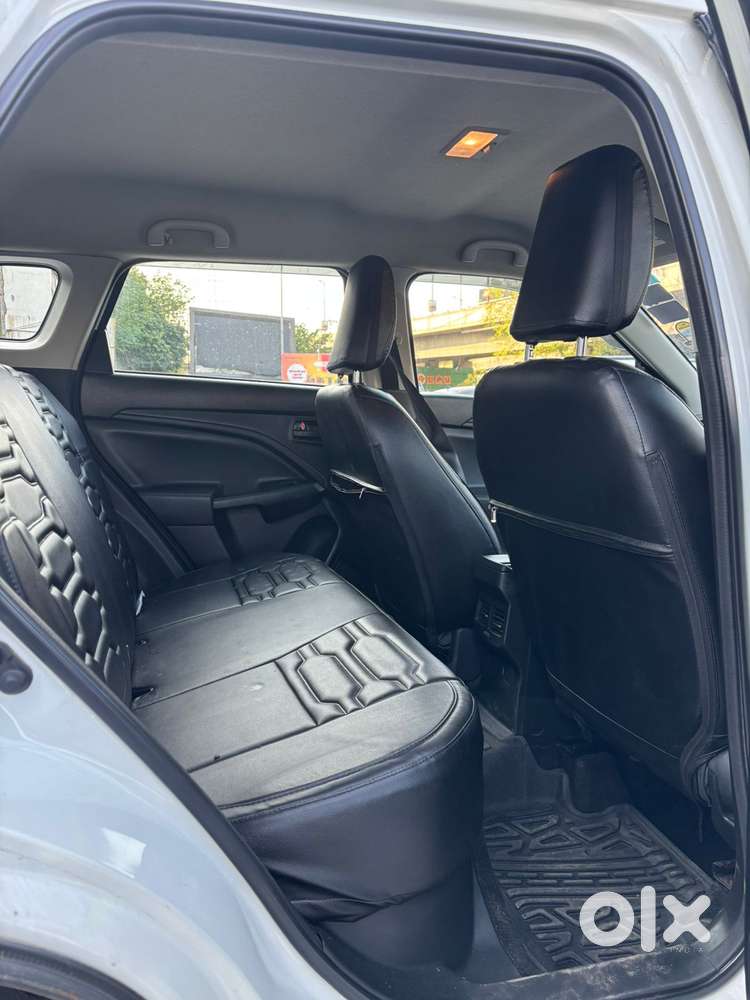 Maruti Suzuki Brezza 1.5 Lxi Smart Hybrid, 2024, Petrol