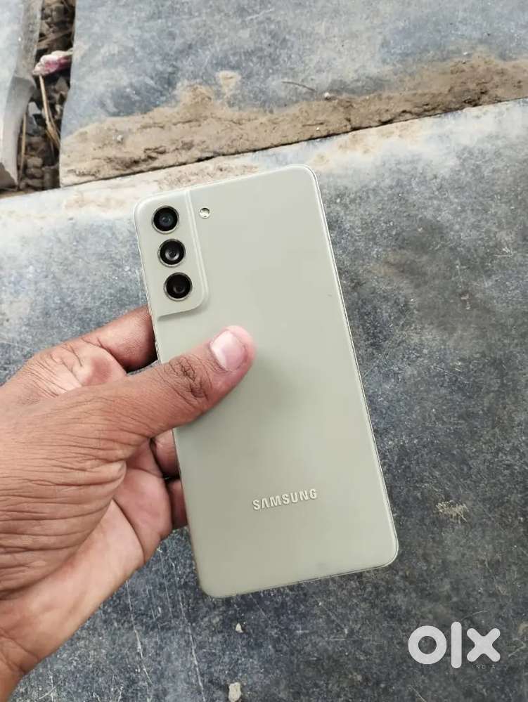 samsung galaxy s21 FE 8 128