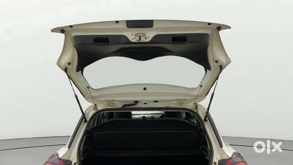 Maruti Suzuki Swift Amt Vxi, 2019, Petrol