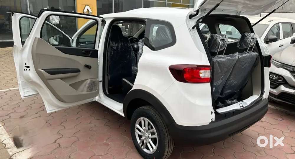 Seven Seater Car- Renault Triber 1.0 Rxl 2023