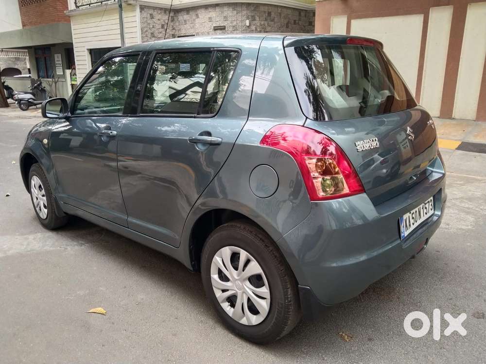 Maruti Suzuki Swift Vxi + Manual, 2011, Petrol