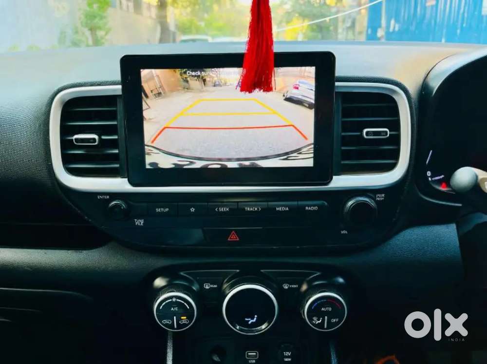 Hyundai Venue 2021 Petrol Well Maintained