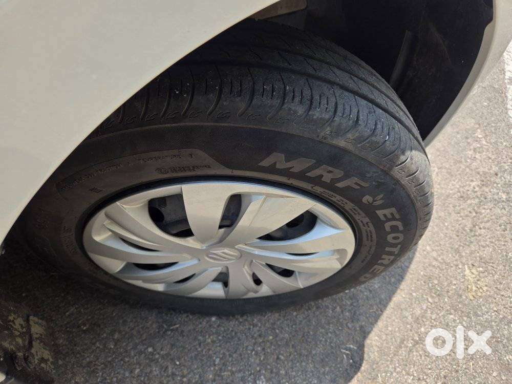 Maruti Suzuki Swift Vxi + Manual, 2024, Petrol