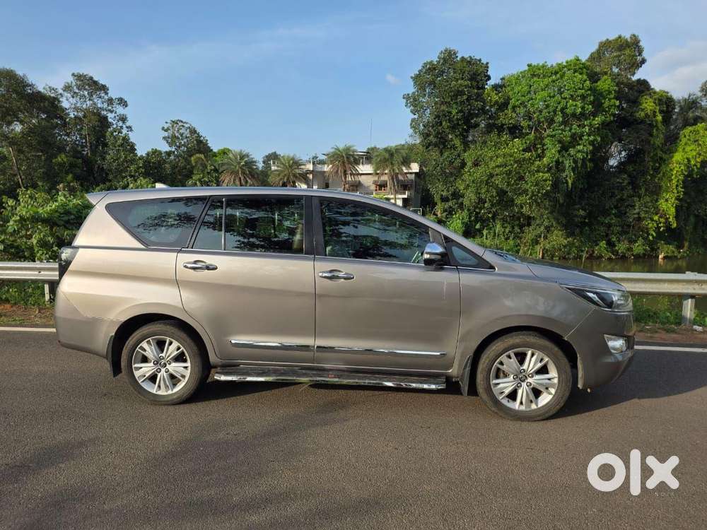 Toyota Innova Crysta 2.8 Zx Automatic 7 Str, 2016, Diesel