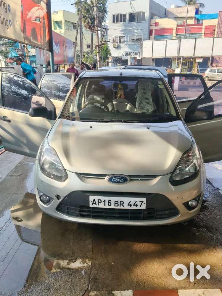 Ford Figo 2010 Petrol 26000 Km Driven