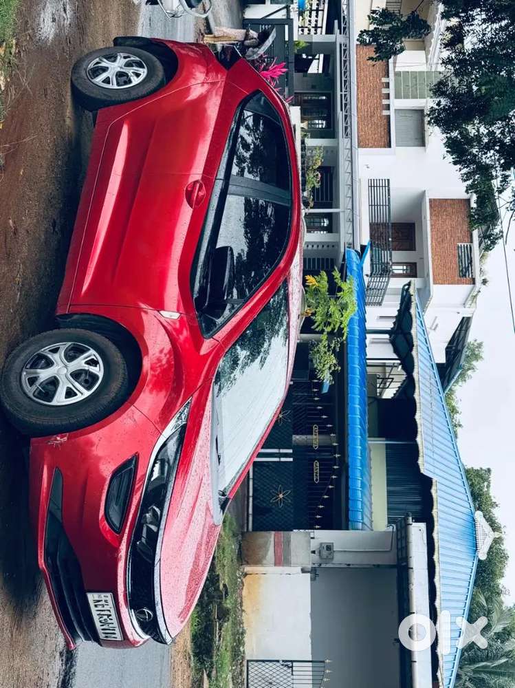 Tata Altroz Petrol 2020