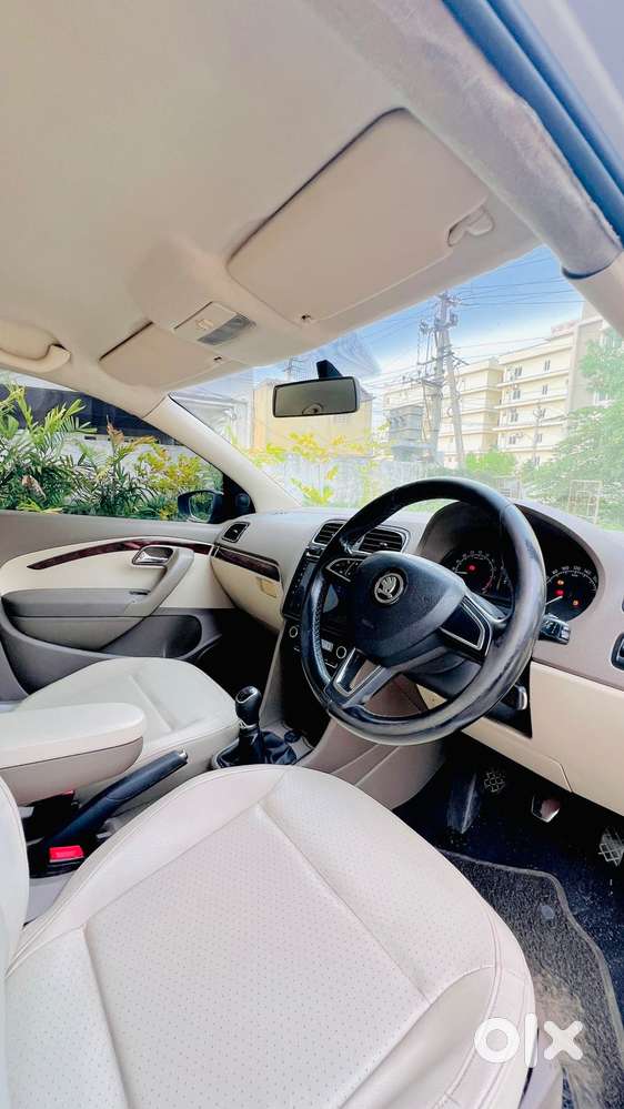 Skoda Rapid 1.6 Mpi Ambition, 2015, Diesel