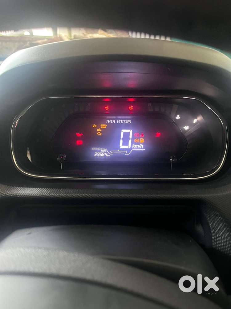 Tata Tiago Petrol 2023