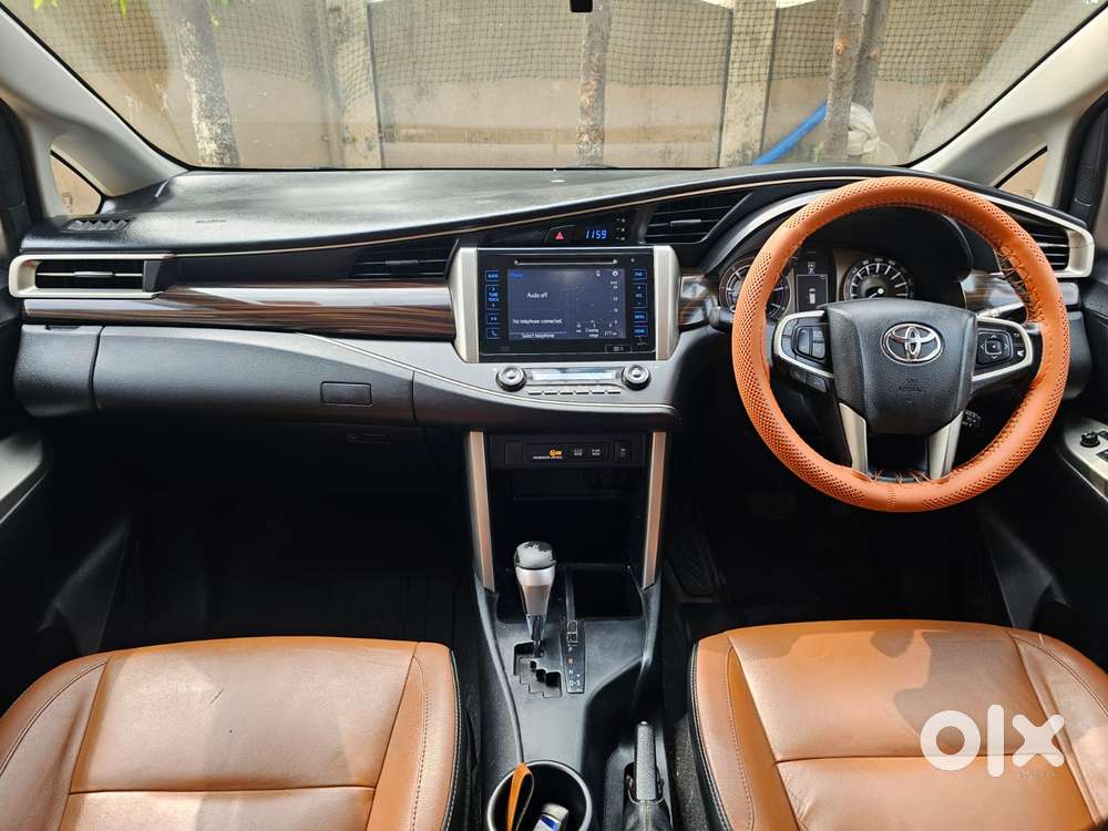 Toyota Innova Crysta 2.8z Automatic, 2017, Diesel