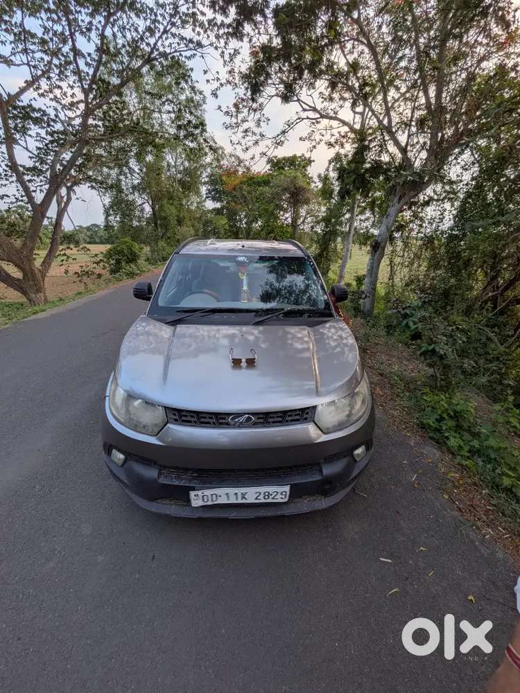 Mahindra Kuv 100 2017 कार