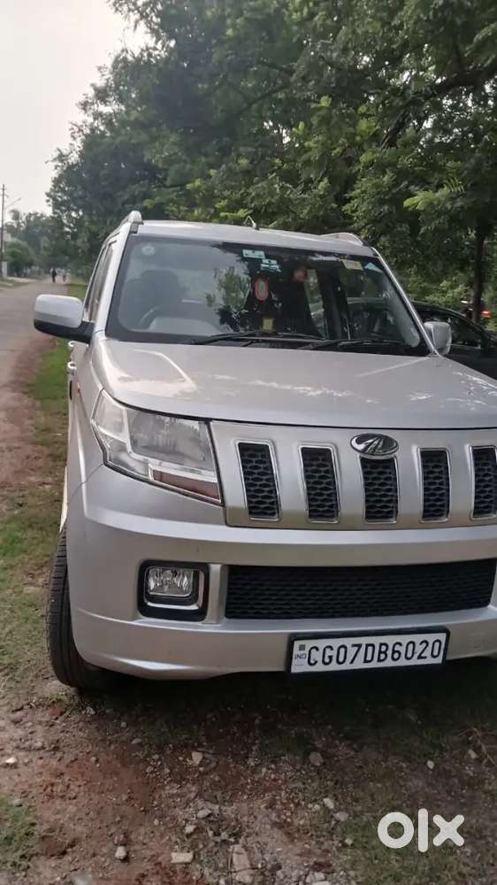 Mahindra Tuv 300 2017 Diesel Automatic Top Model