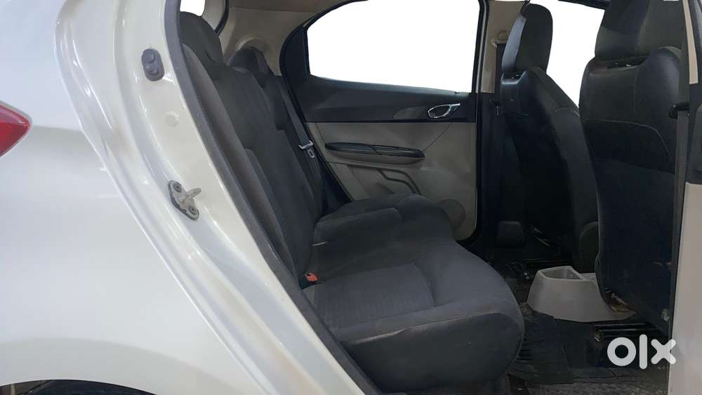 Tata Tiago 1.2 Revotron Xza, 2018, Petrol