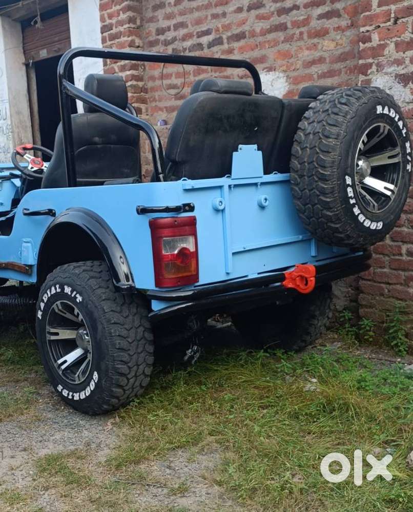 Mahindra Willys Low Bonet, 2000, Diesel