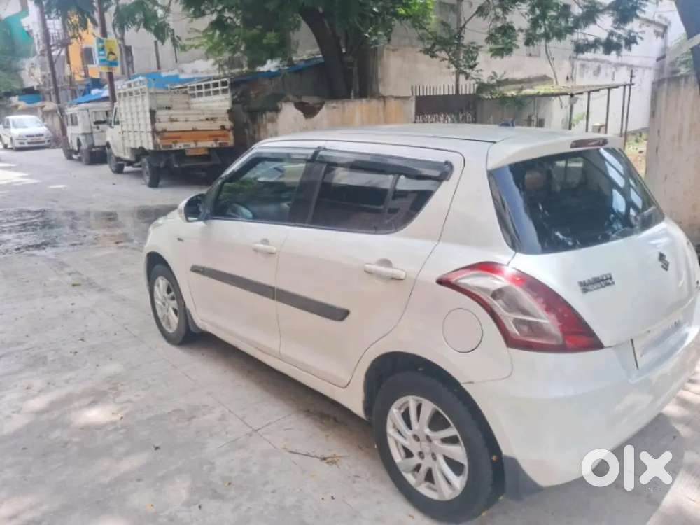 Maruti Suzuki Swift Zdi 2012