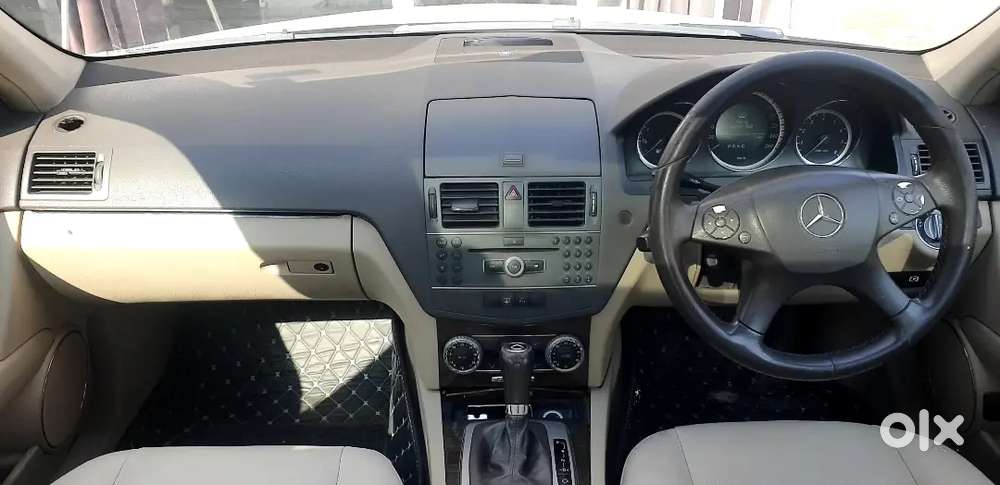 Mercedes Benz C200