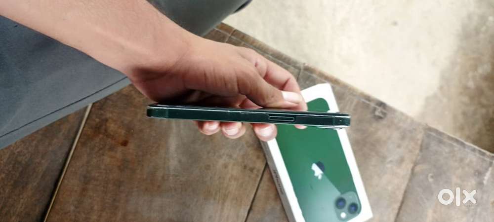 I phone 13 128 gb good condition