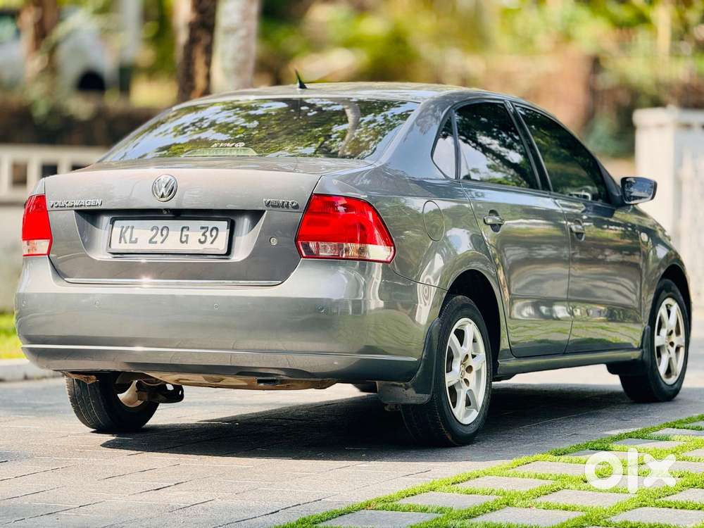 Volkswagen Vento Celeste 1.6 Highline, 2013, Petrol