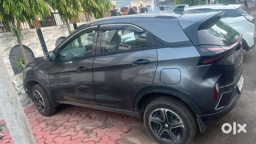Tata Nexon 2024 Petrol Well Maintained