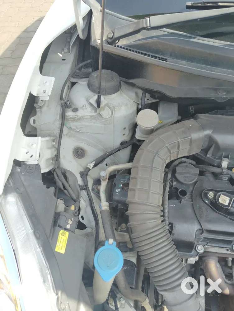 Maruti Suzuki Swift 2021 Petrol 32000 Km Driven