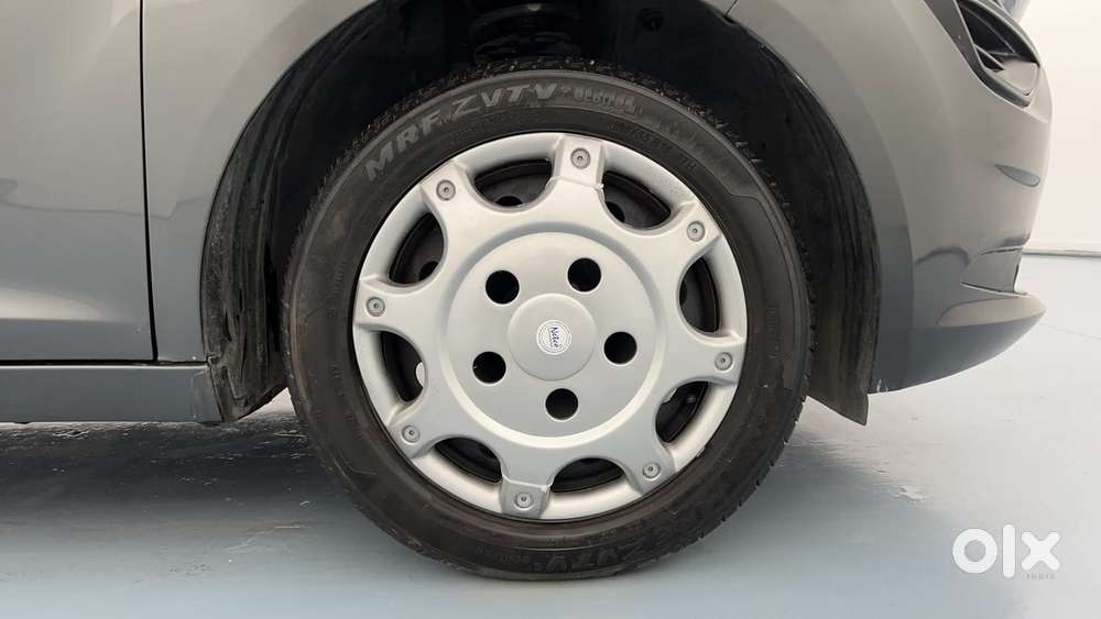 Tata Altroz 1.2 Xm Plus, 2022, Petrol