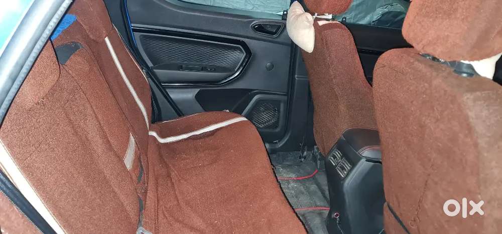 Renault Kiger Turbo (top Model)
With Life Time Tax