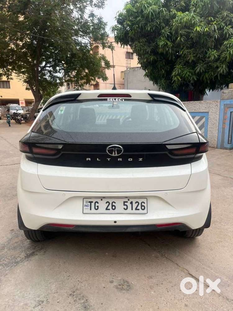 Tata Altroz 1.2 Xm Plus, 2024, Petrol