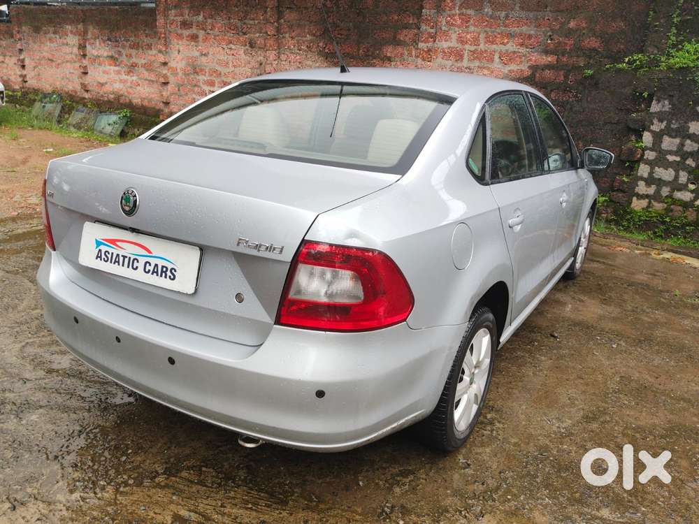 Skoda Rapid 1.6 Mpi Ambition Plus, 2013, Petrol