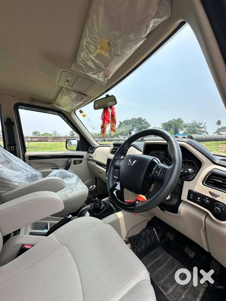 Mahindra Scorpio Classic 2.2 S 11 Mt 7 Cc, 2025, Diesel