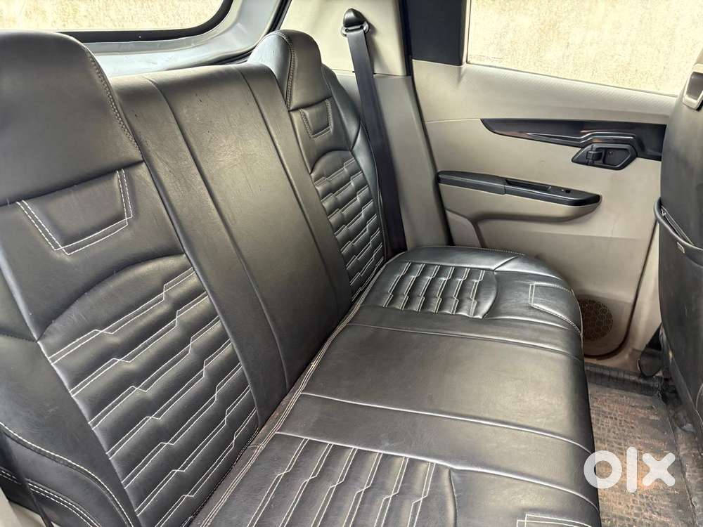 Mahindra Kuv 100 2016-2017 Mfalcon G80 K8 Dual Tone, 2016, Petrol