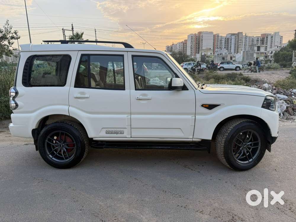 Mahindra Scorpio Diesel 2016 Variant Year