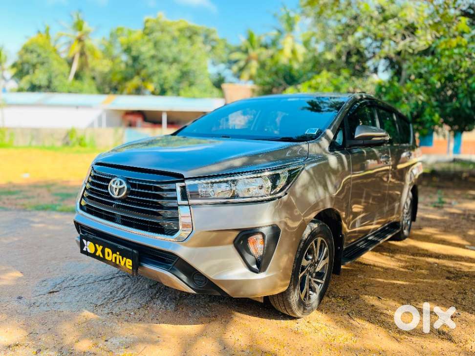 Toyota Innova Crysta [2020-ongoing] 2.4 Gx At 8 Str, 2021, Diesel