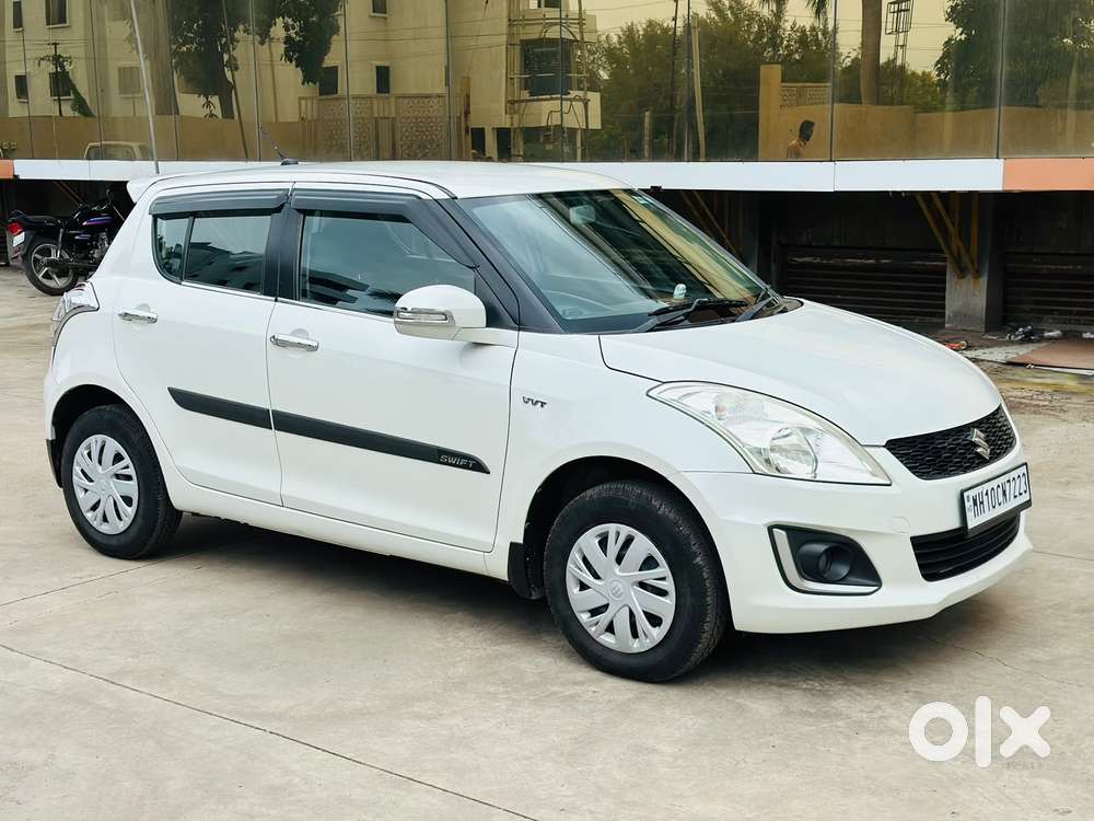 Maruti Suzuki Swift Vxi Ags, 2017, Petrol
