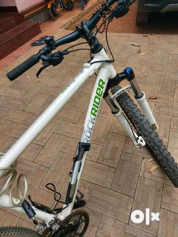 Rockrider 5.3 best sale mountain bike