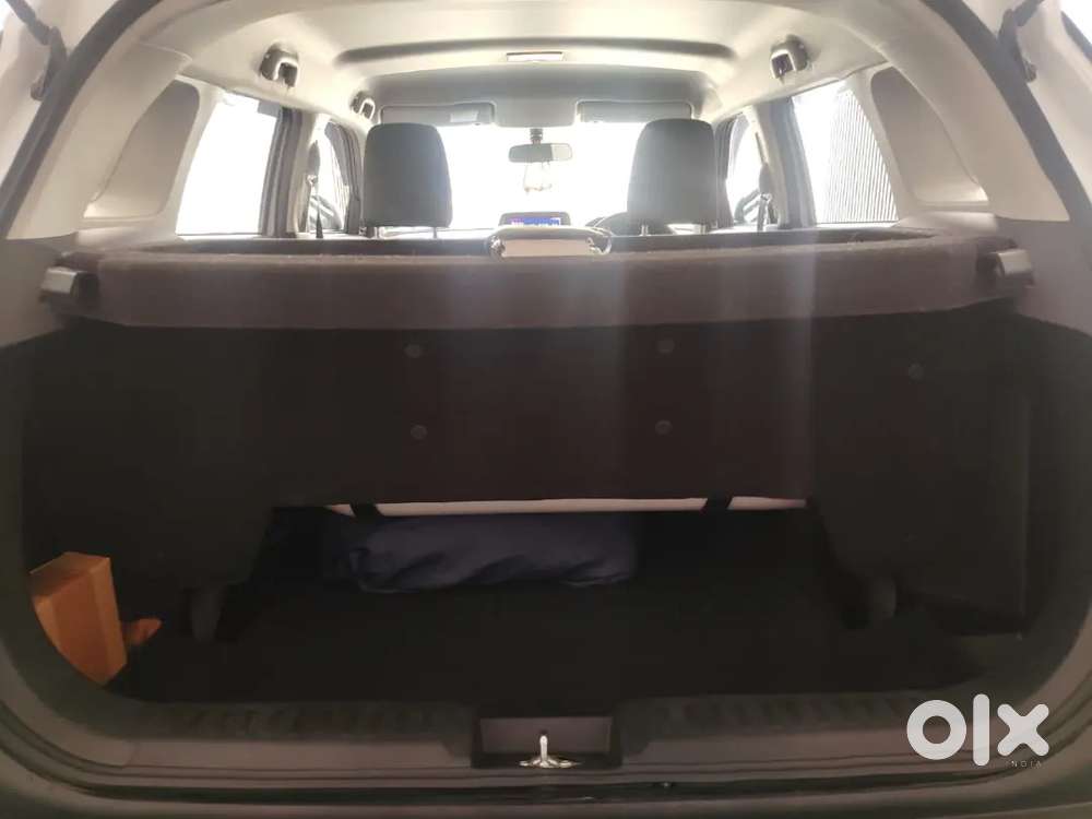 Maruti Suzuki Brezza 2025 Cng & Hybrids Well Maintained